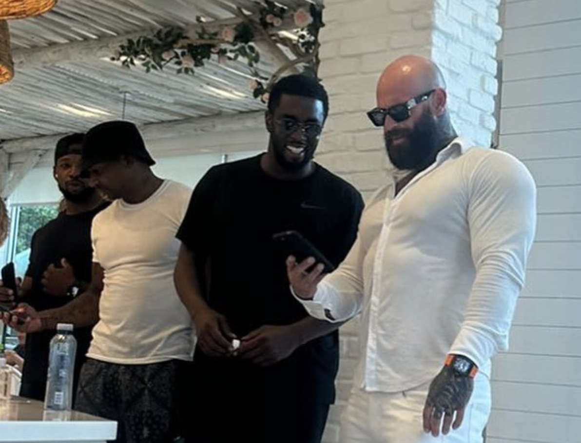 Diddy Spotted In The Wild In Miami At A Coffee Shop